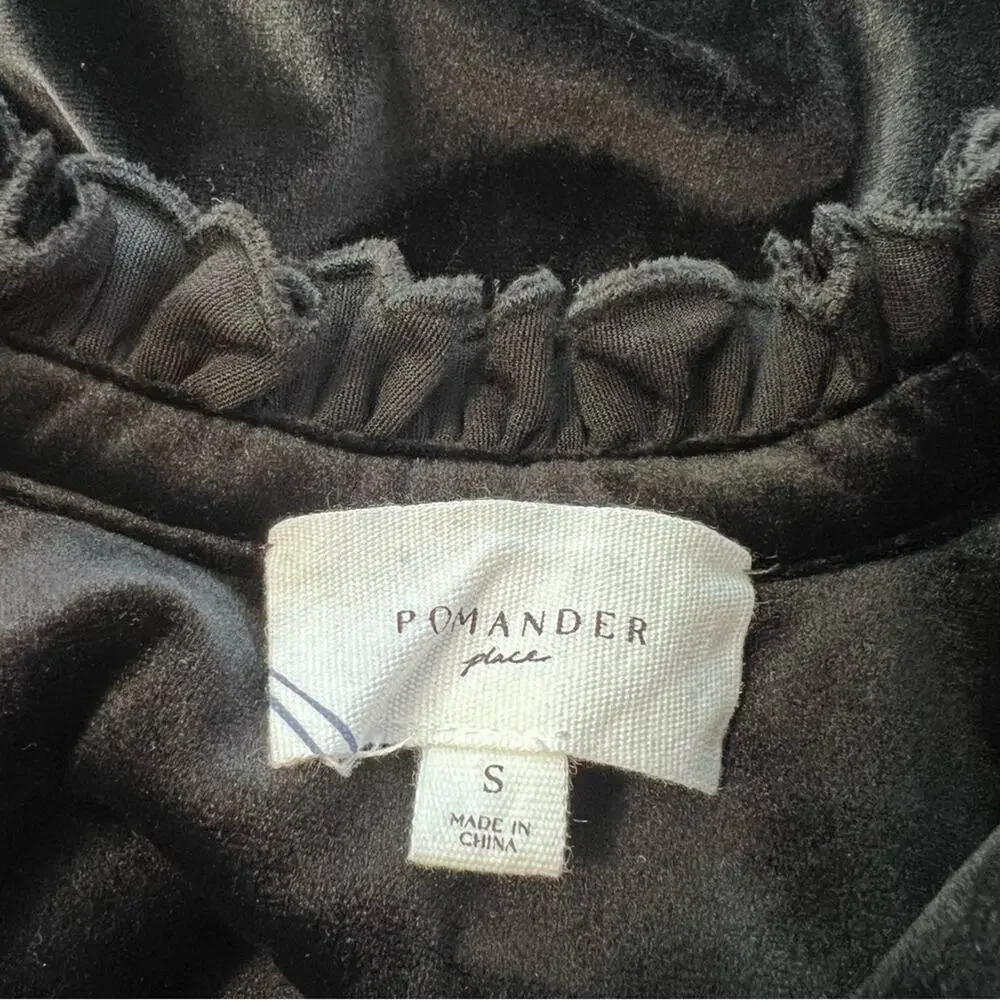 New Pomander Place Tuckernuck Selena Velvet Ruffle Top Black Sz S